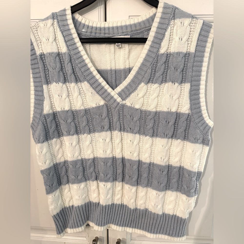 Hooked Up by IOT Striped V-Neck Sweater Vest